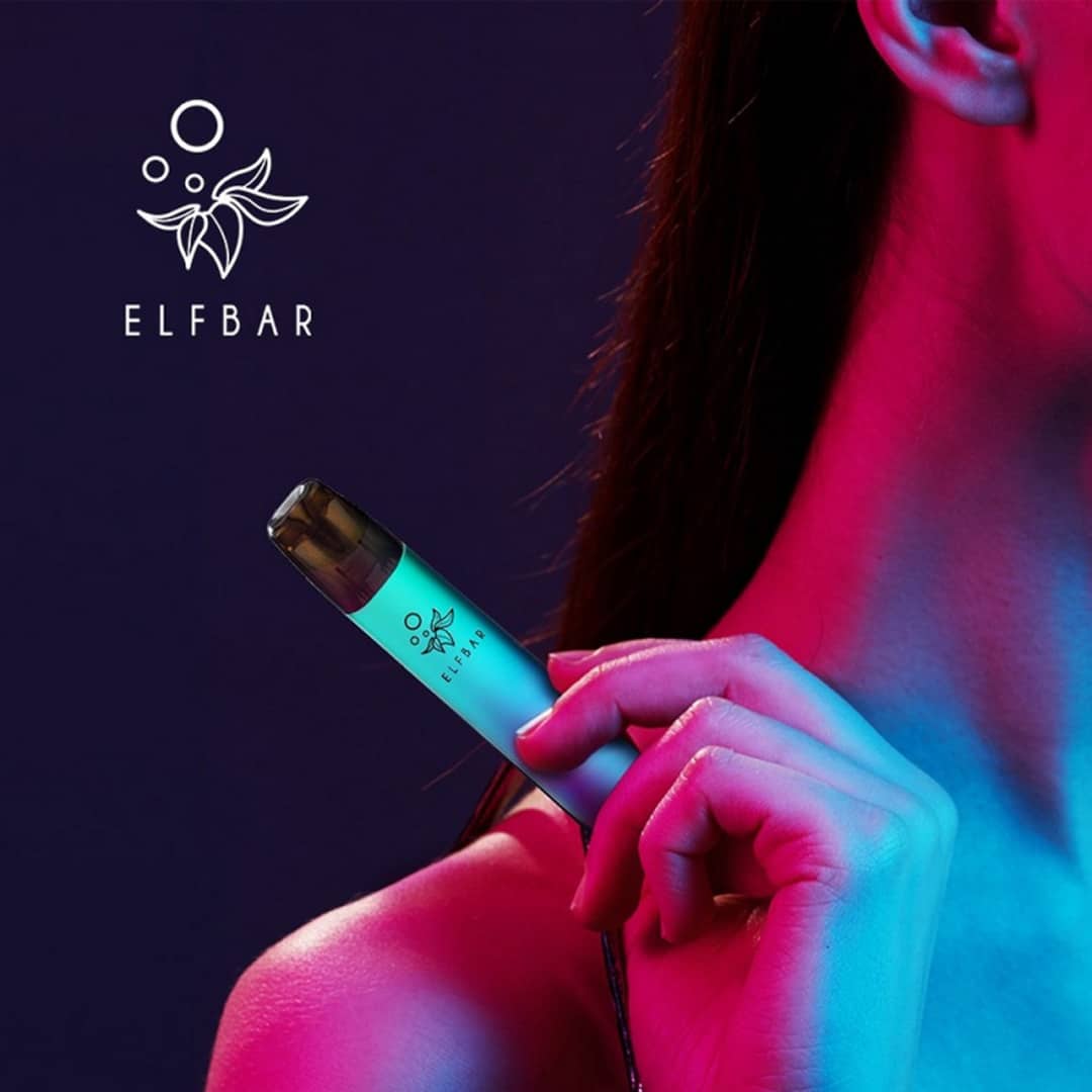 elfbar mate 500 frau mit vape