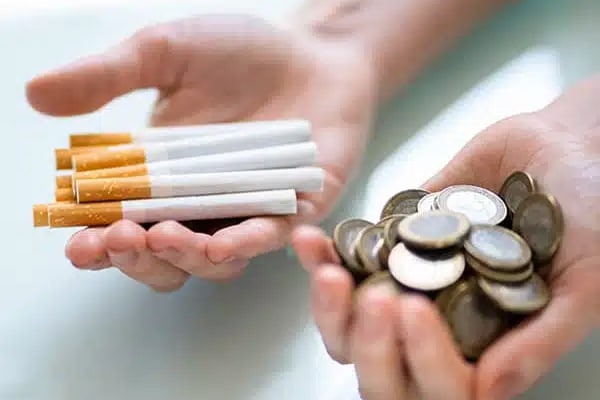 Sind Vapes günstiger als Zigaretten?