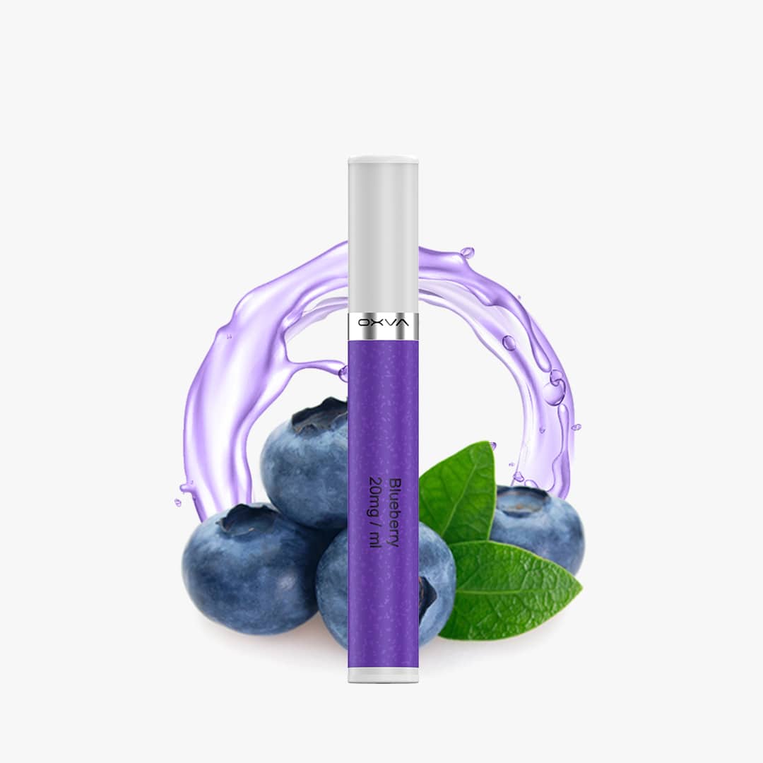 OXVA Einweg Vape Blueberry 20 mg in Lila mit Blaubeeren und grünen Blättern vor lila Splash auf weißem Hintergrund