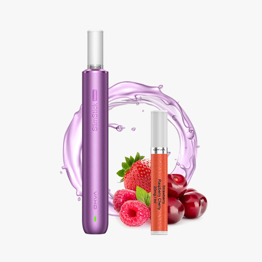 OXVA SlimStick Nano Vape in Lila mit Pod Strawberry Raspberry Cherry, 20 mg Nikotin, Früchte im Hintergrund